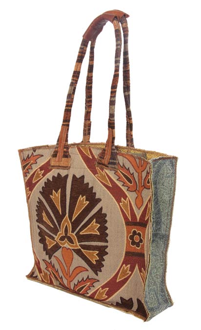 Melissa; tote, back